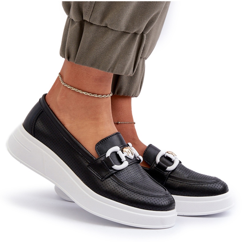 S.Barski Mocas de couro feminino na plataforma Czarne S. Barski LR720 com um ornamento preto 5