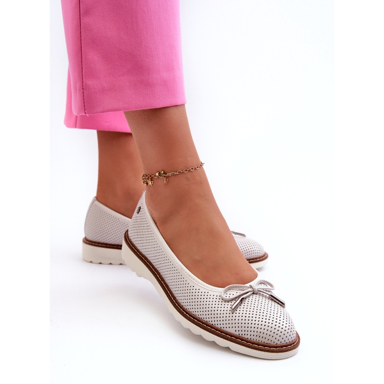 Sapatos de bailarina femininos abertos feitos de couro natural Maciejka P6509-11 branco 3