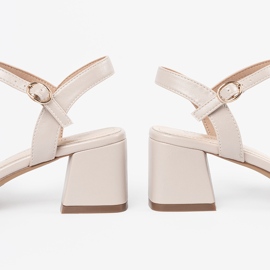 Sandálias bege femininas Sergio Leone 1