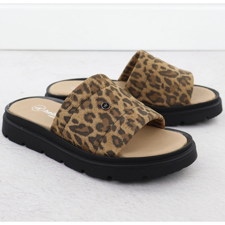 Flipers de couro feminino na plataforma com bege helios 156.731 2