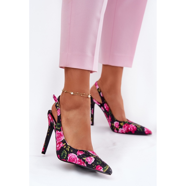 Inna Sandálias decoradas em um salto alto em rosas pretas preto 2