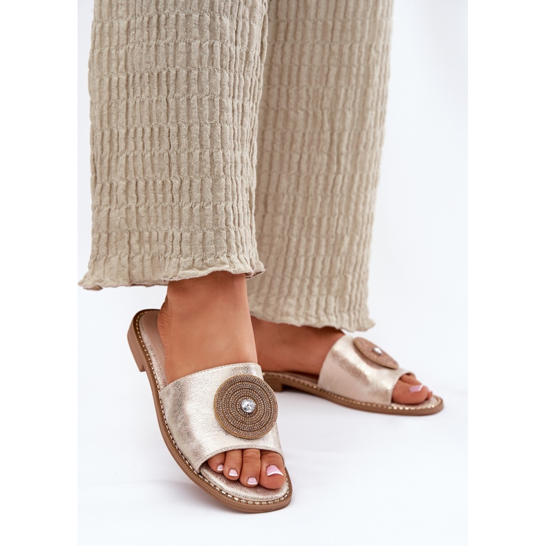 S.Barski Flipes femininas de salto plano com um ornamento de S. Barski Kv51-013 Zloty dourado 2