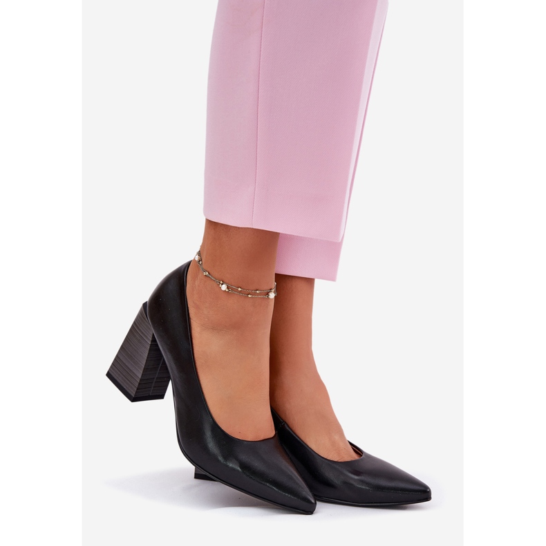 EVento Sapatos de couro com salto alto preto 1 EVento Sapatos de couro com salto alto preto 1