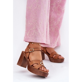 EVento Sandálias femininas no Camel Golden Decoration Post marrom 2