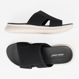 Chinelos pretos femininos na plataforma Sergio Leone 2