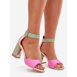 EVento Sandálias femininas elegantes no post-verde-rosa 1