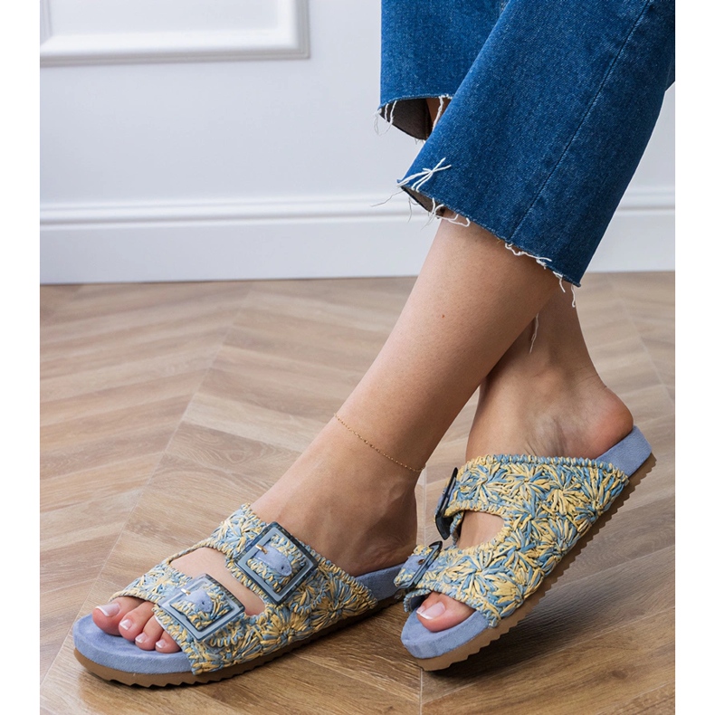 Abas azuis de crochê com grampos em listras azul 2