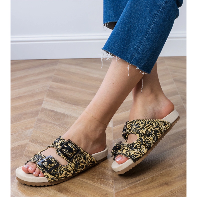 Abas de crochê pretas com grampos em listras preto 2