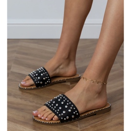 Chinelos lisos pretos com strass no cinto 1