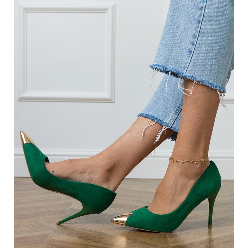 Bombas verdes de ecosam com um dedo metálico 2