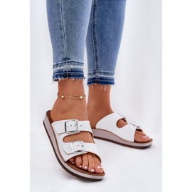 Chinelos femininos com fivela inblu cp000042 branco 2 Chinelos femininos com fivela inblu cp000042 branco 2