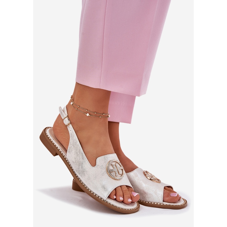 S.Barski Sandálias femininas de salto plano com um ornamento de S. Barski KV51-002 Silver prata 1