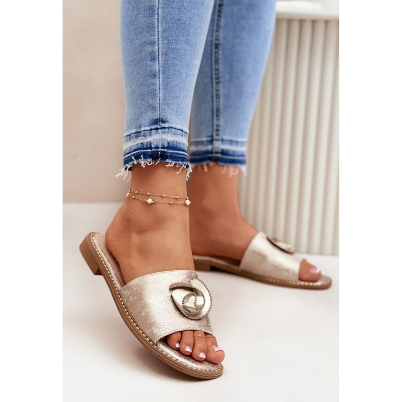 S.Barski Flipes femininos de salto plano com um detalhe decorativo de KV51-007 Zloty dourado 2