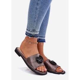 S.Barski Os chinelos femininos de salto plano com detalhe de grafite KV51-007 decorativo prata 1