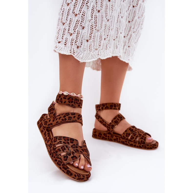 Sandálias femininas com leopardo de velcro marrom 2