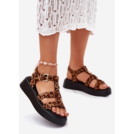 Sandálias femininas na plataforma com um leopardo detalhado de ouro castanho 1