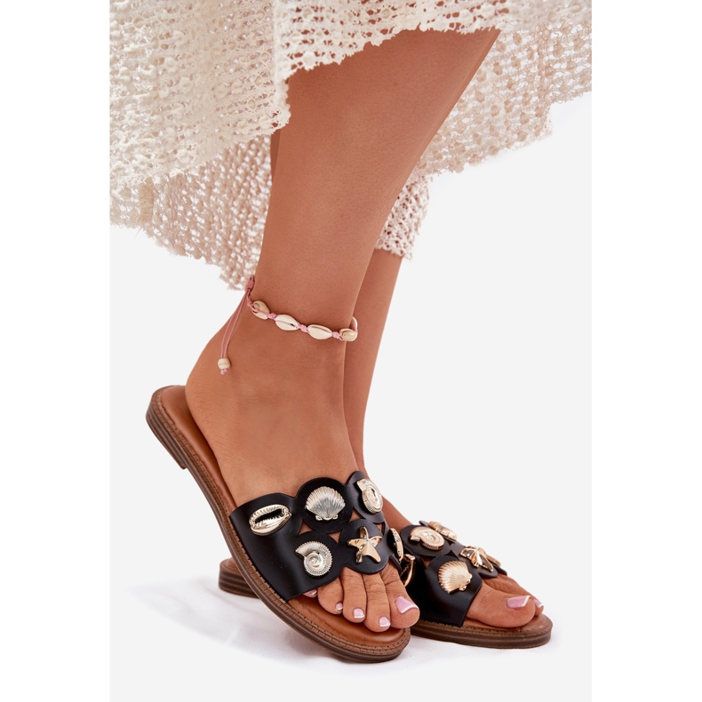 Chinelos de mulheres lisadas com alfinetes dourados pinos pretos 1