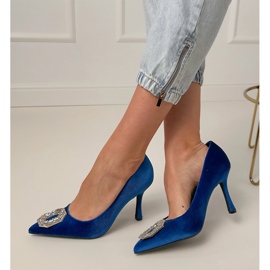 Bombas azuis da Marinha em um alfinete com zircões azul 1 Bombas azuis da Marinha em um alfinete com zircões azul 1