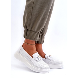 S.Barski Mocas de couro feminino na plataforma Białe S. Barski LR720 com um ornamento branco 2