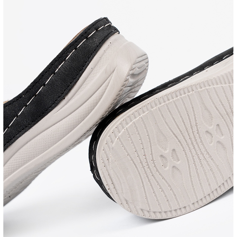 Seastar Flipers de mulheres negras com uma flor decorativa preto 1