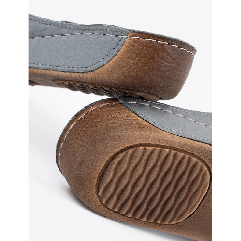 T.Sokolski Chinelos cinza de couro 2