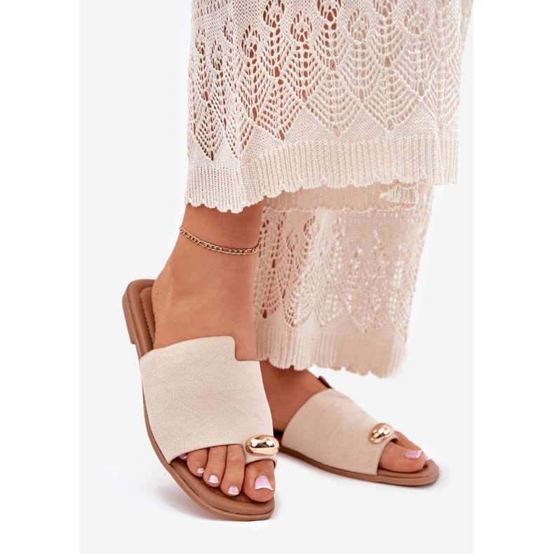 Flip de mulheres planas com detalhes dourados bege 1