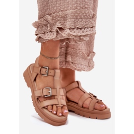 Sandálias de couro ecológico feminino com fivelas cáqui bege 1