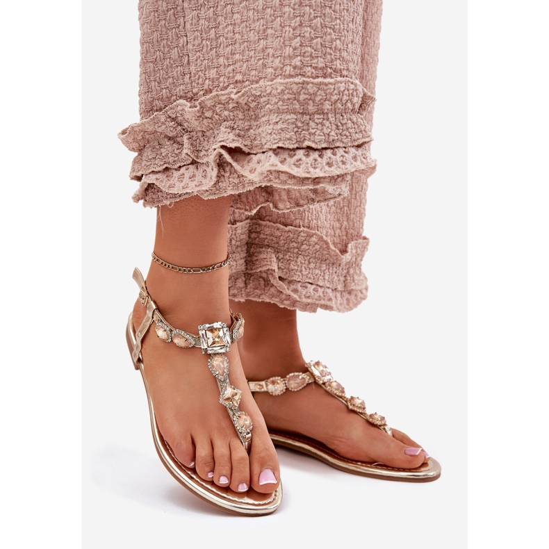 Sandálias femininas de grama plana com cristais dourados 1 Sandálias femininas de grama plana com cristais dourados 1