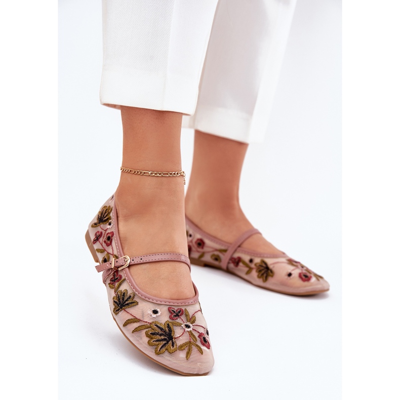 Bailarinas com bordado e cinto rosa 2
