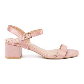 Sandálias rosa claro no post 2 Sandálias rosa claro no post 2