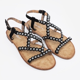 Sandálias pretas decoradas com pregos preto 2 Sandálias pretas decoradas com pregos preto 2