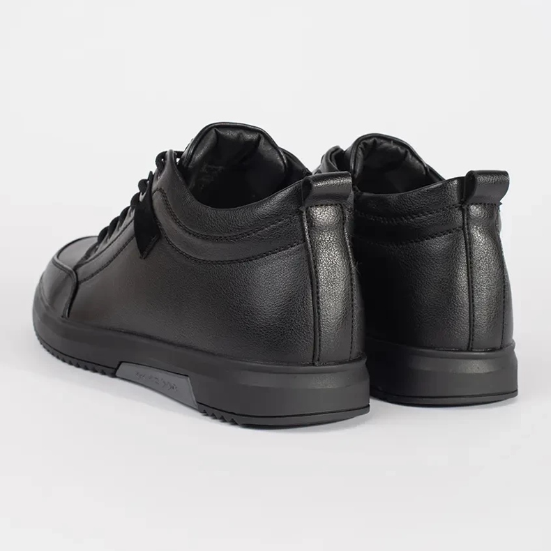 Sapatos amarrados isolados de homens negros preto 1