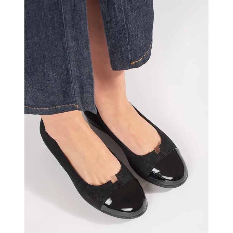 Goodin Sapatos pretos com um dedo envernizado 2 Goodin Sapatos pretos com um dedo envernizado 2