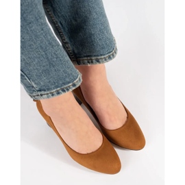 Goodin Sapatos de camurça marrom no pilar 1