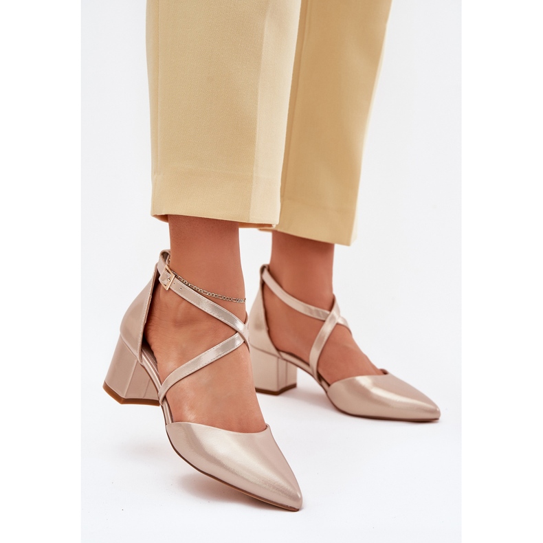 Bombas no Eco Leather Post Sergio Leone SK830 PLN dourado 2