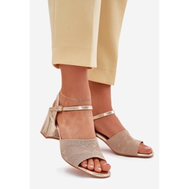 Sandálias femininas com saltos dourados saltos dourados 1