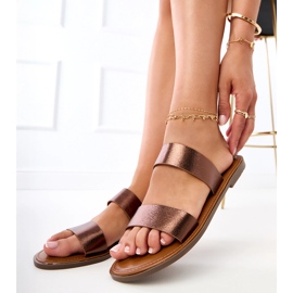 Flipers de mulheres marrons com listras castanho 2