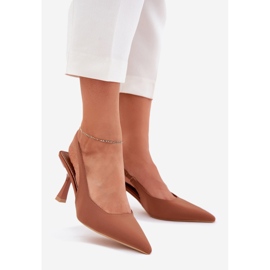 Sandálias femininas no pino de camelo marrom 1