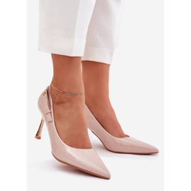 Saltos pintados com um grampo bege dourado 1