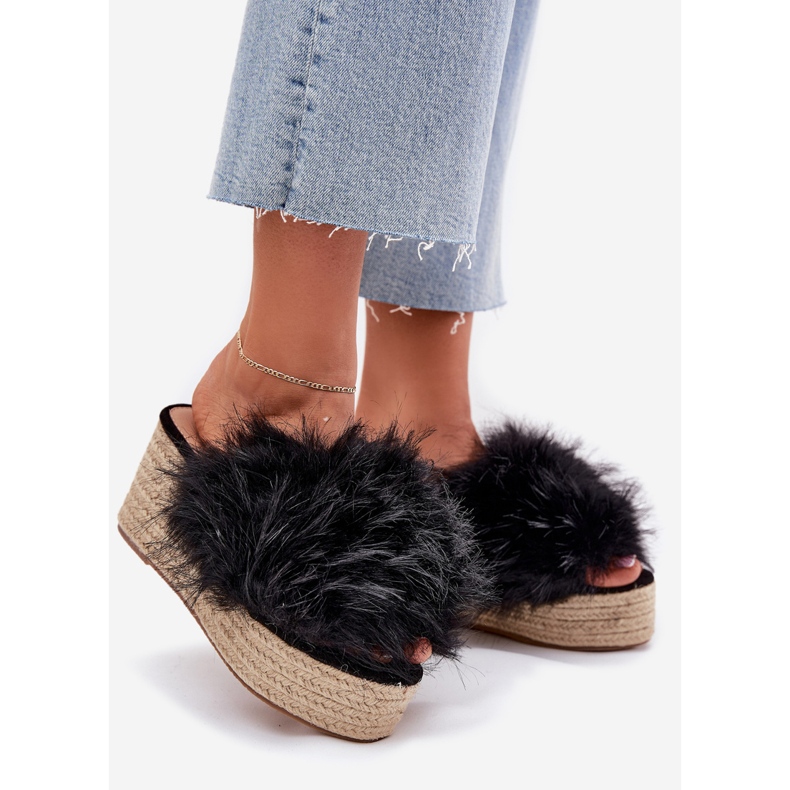 Chinelos femininos com cunha com pêlo e trança preta preto 1