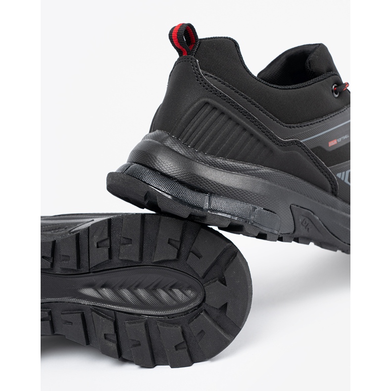 DK Sapatos esportivos de homens negros com elementos vermelhos preto 2