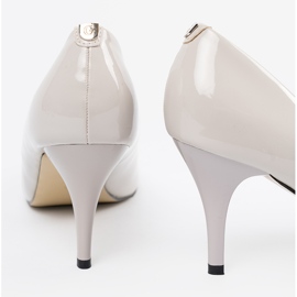 Goodin Saltos altos e envernizados de cinza claro 1