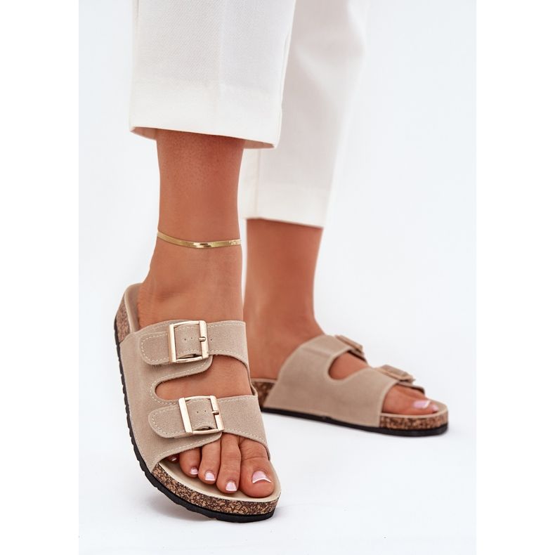 Boto Chinelos femininos com grampos dourados e costura bege Luner 2