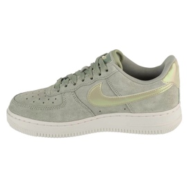 Nike Air Force 1 07 SE em HJ4401-300 verde 1