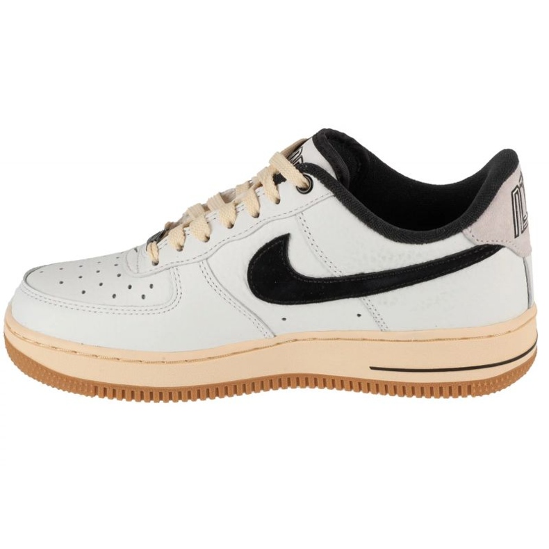 Nike Air Force 1 07 Sapatos em DR0148-101 branco 1