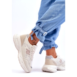 Sapatos esportivos femininos com malha bege 2