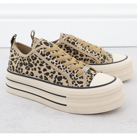 News Tênis baixos em uma plataforma de leopardo bege notícias 9157 2