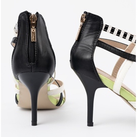 Shelvt Sandálias em um alfinete listrado multicolorido 2