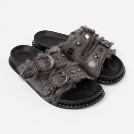 Shelvt Chinelos cinzentos com pêlo e pregos cinza 2 Shelvt Chinelos cinzentos com pêlo e pregos cinza 2