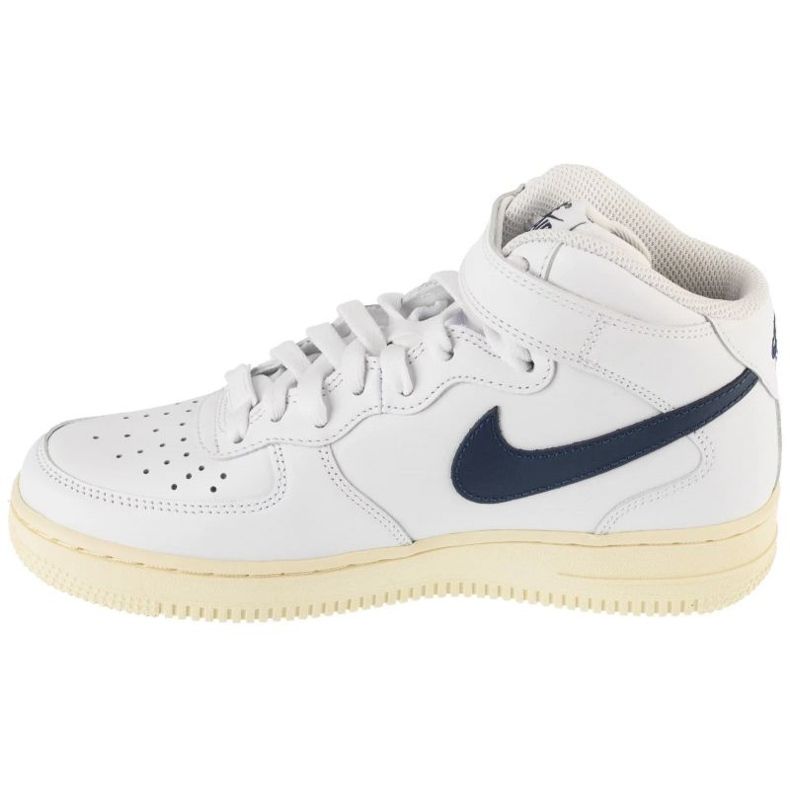 Nike Air Force 1 '07 Sapatos médios em DD9625-105 branco 1